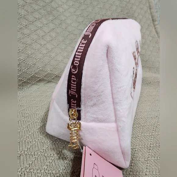 Juicy Couture Light Pink Cosmetic Case with Gold Logo New - Picture 5 of 5